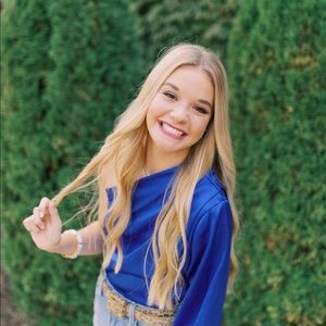 Meet your Posher, Alexandra